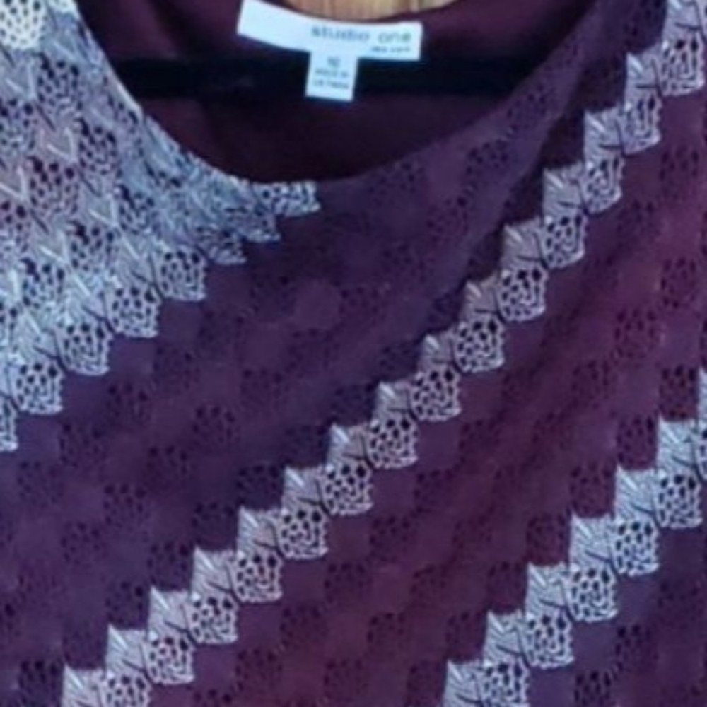 Dress - Picture 3 of 3